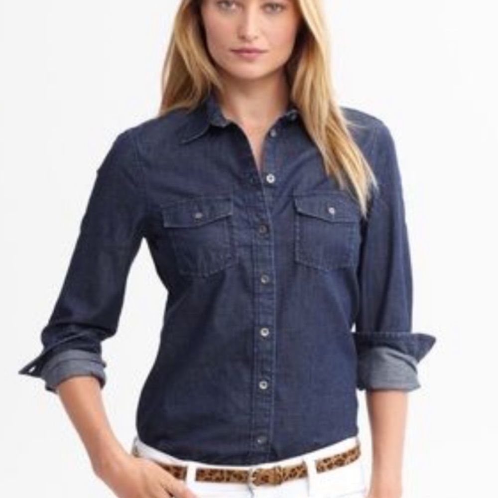 Banana Republic Blue Denim Soft Wash Button Up Long Sleeve Shirt Sz XS EUC